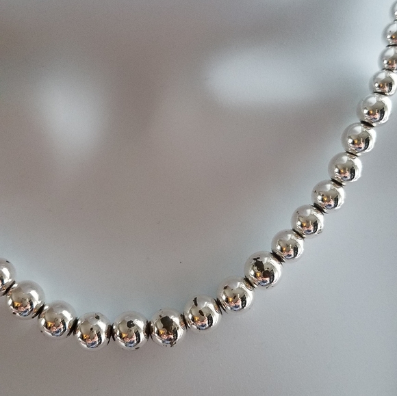 🌟RALPH LAUREN SILVER TONE NECKLACE - Picture 2 of 3